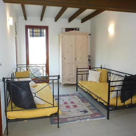 Hermitage Mimosa Lejlighed