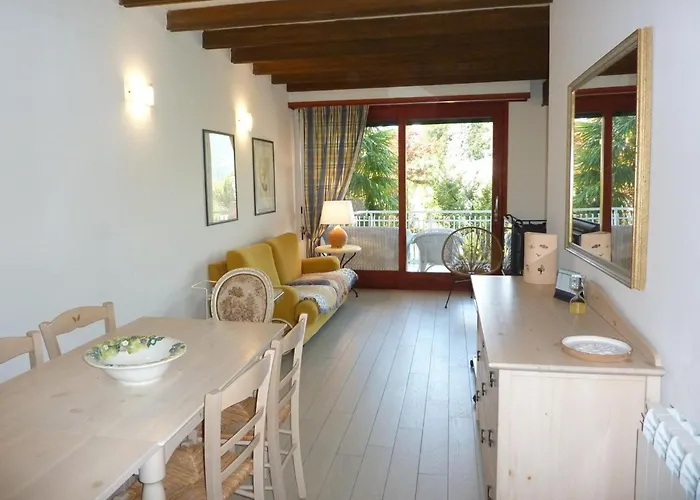 Apartament Hermitage Mimosa *