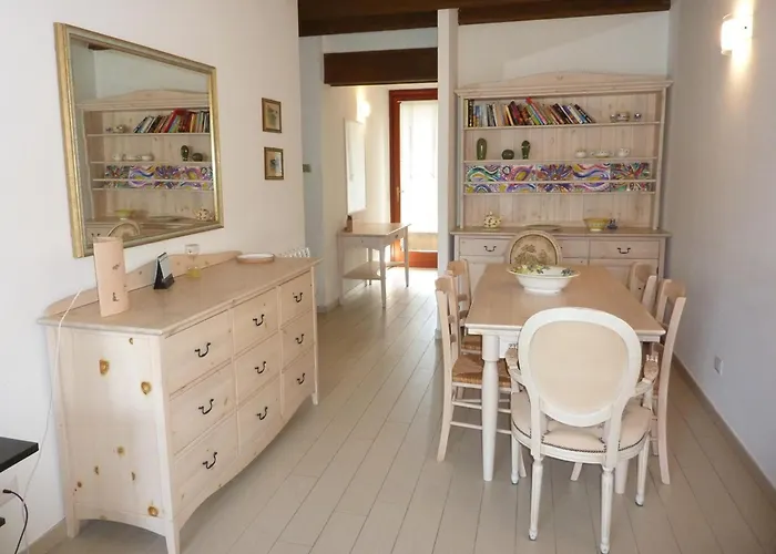 Hermitage Mimosa Apartament Porto Valtravaglia